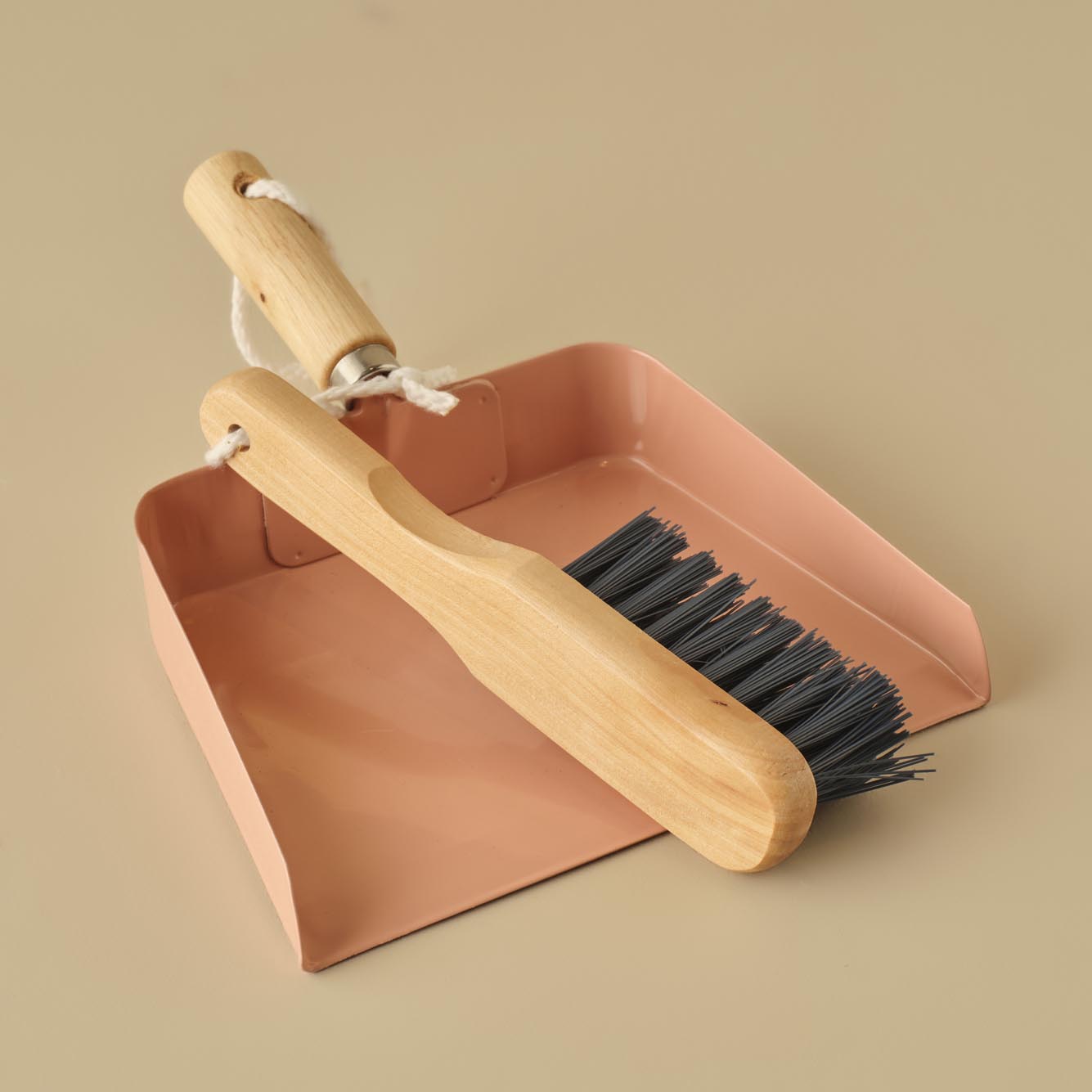 Blies Çelik Faraş ve Fırça Set Pembe (24x19x7 cm)
