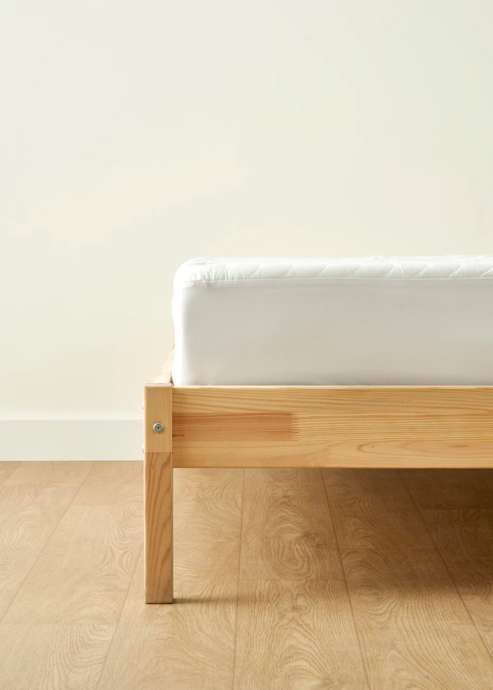 Sıvı Geçirmez Microfiber Kapitoneli Fitted Yatak Alezi Beyaz (160x200 cm)