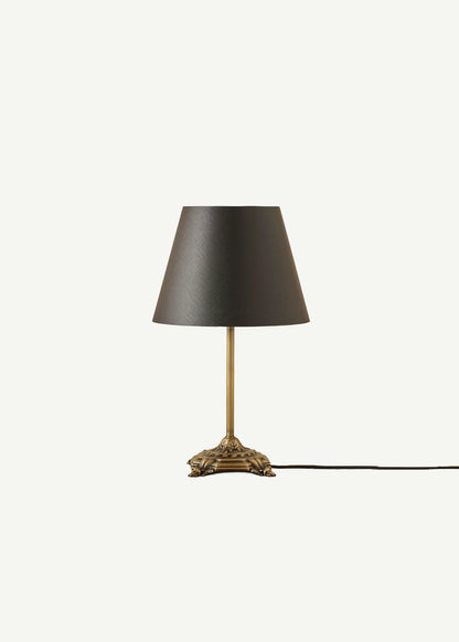 Marmo Antik Abajur Siyah (Konik Başlık) (25x17x38 cm)