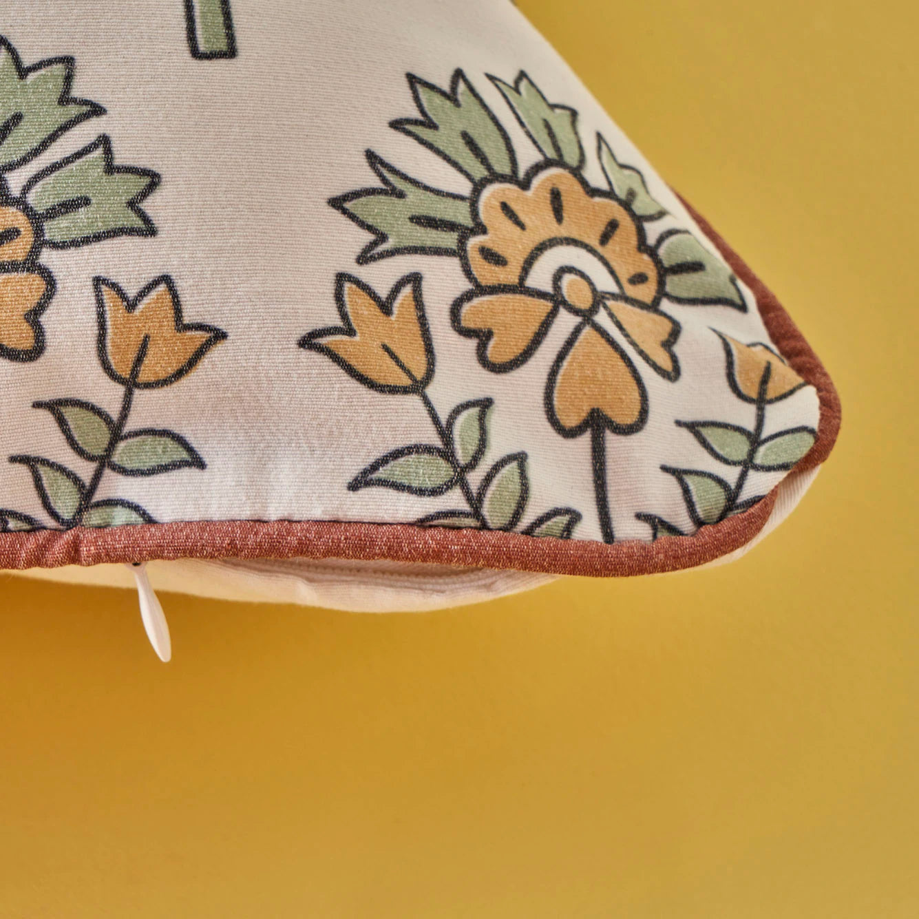 %100 Pamuk Indian Lotus Flower Nakışlı Kırlent Kılıfı (43x43 cm) - 2