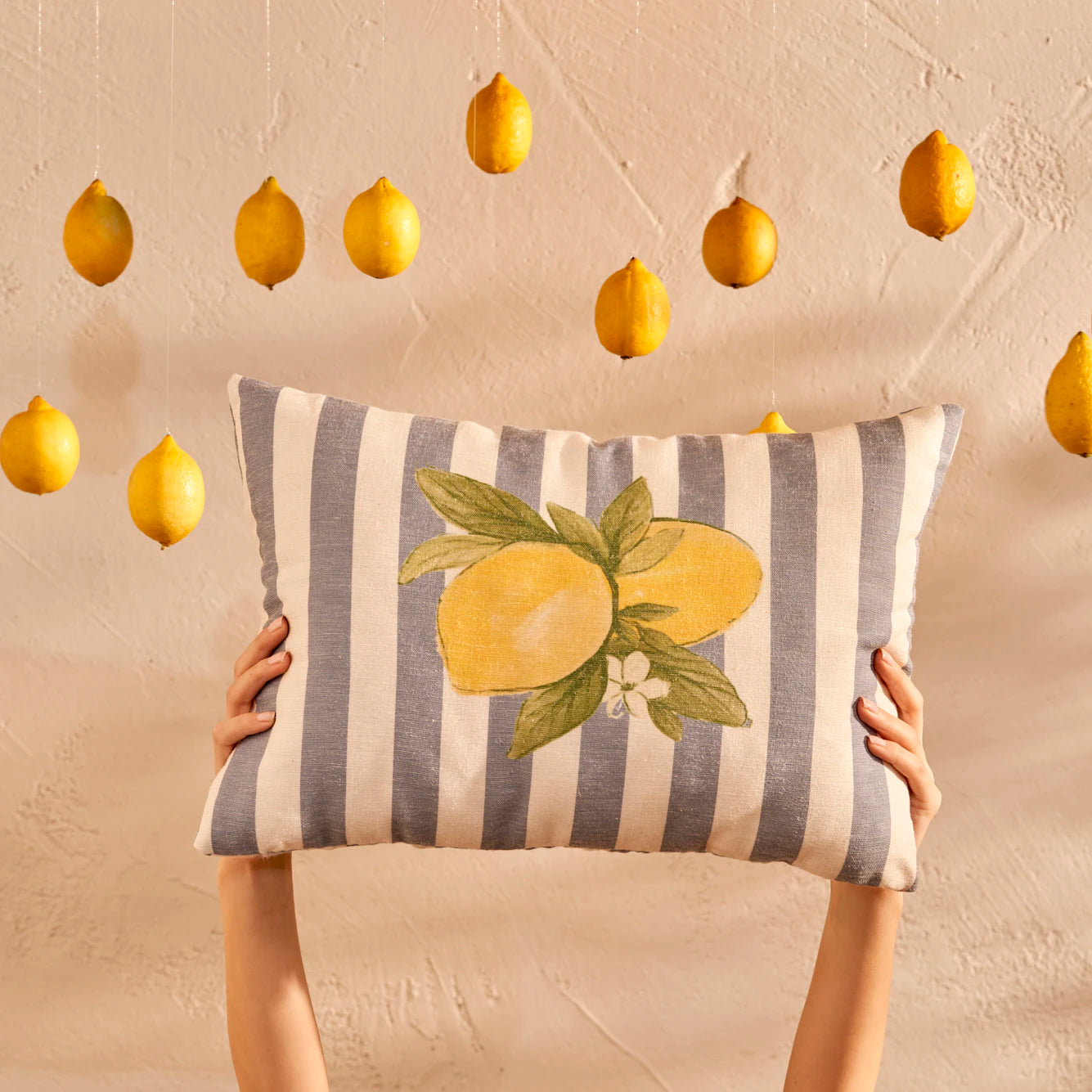 Lemoncello Pamuklu Baskılı Kırlent Kılıfı Mavi (35x50 cm) - 4