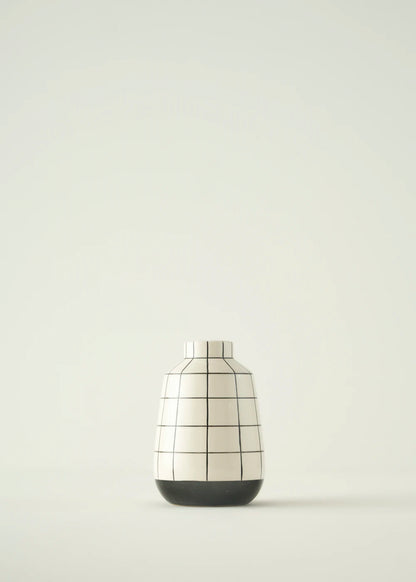 Square Stoneware Vazo Siyah-Beyaz (13x13x19 cm)
