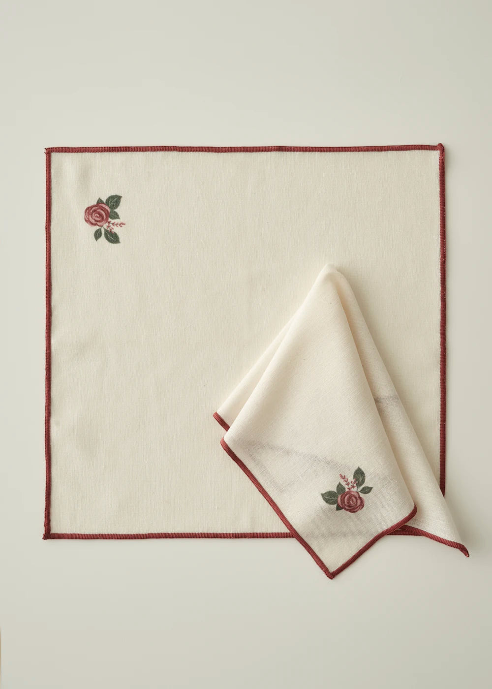 Rose Baskılı Peçete Krem (40x40 cm)