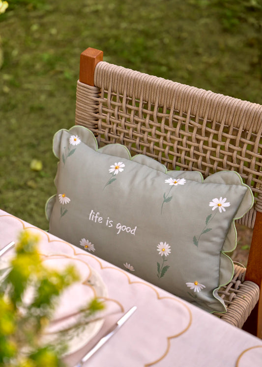 Daisy Scallop Kenar Boncuklu Dekoratif Yastık Kılıfı Bej (35x50 cm)
