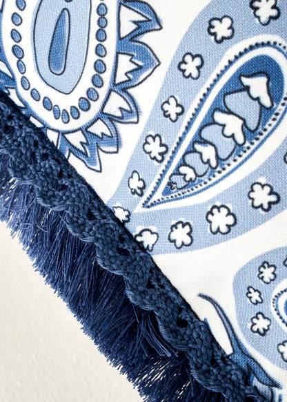 Paisley Püsküllü Kırlent Kılıfı Mavi (43x43 cm)